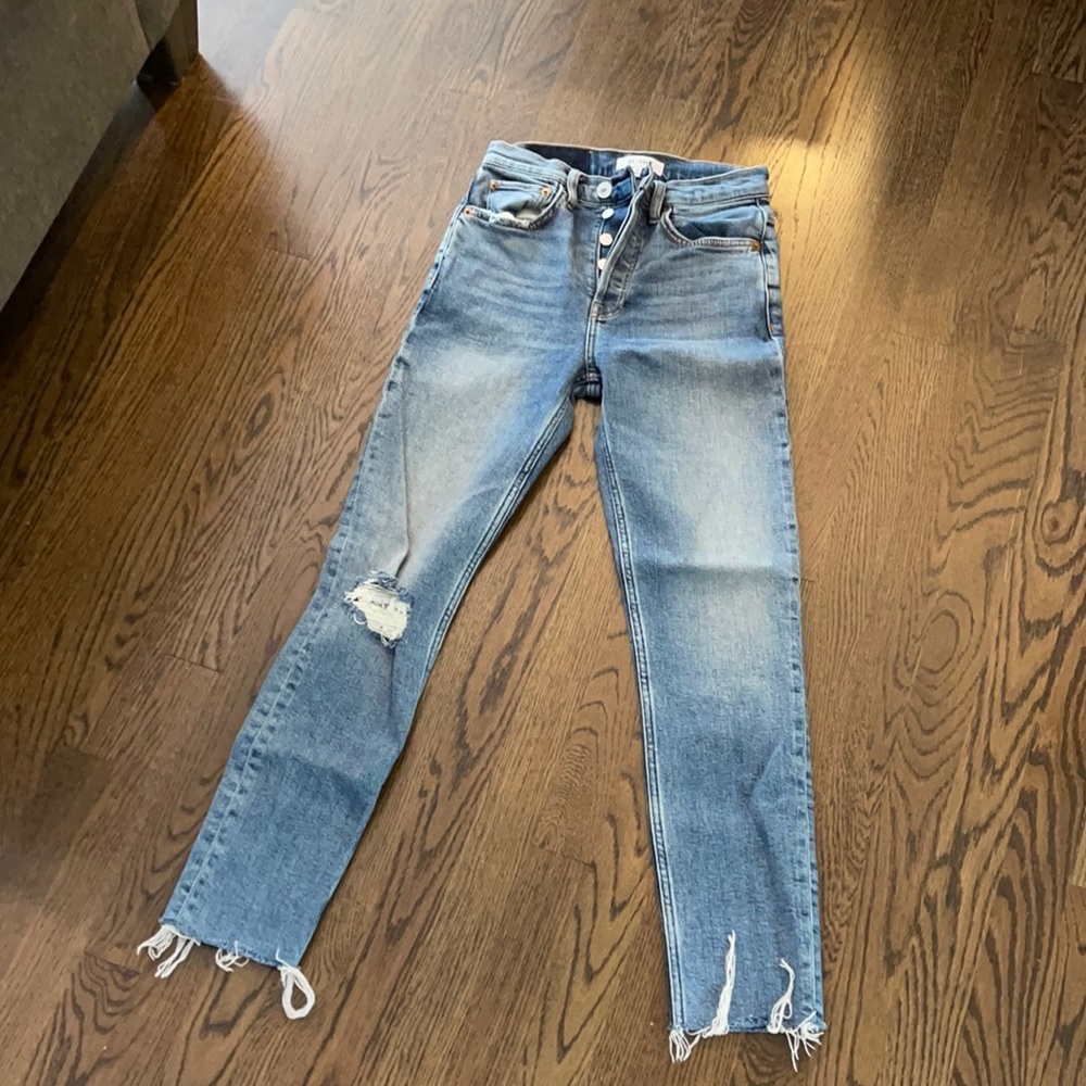 NEW WITHOUT TAGE. RE/DONE jeans size 25